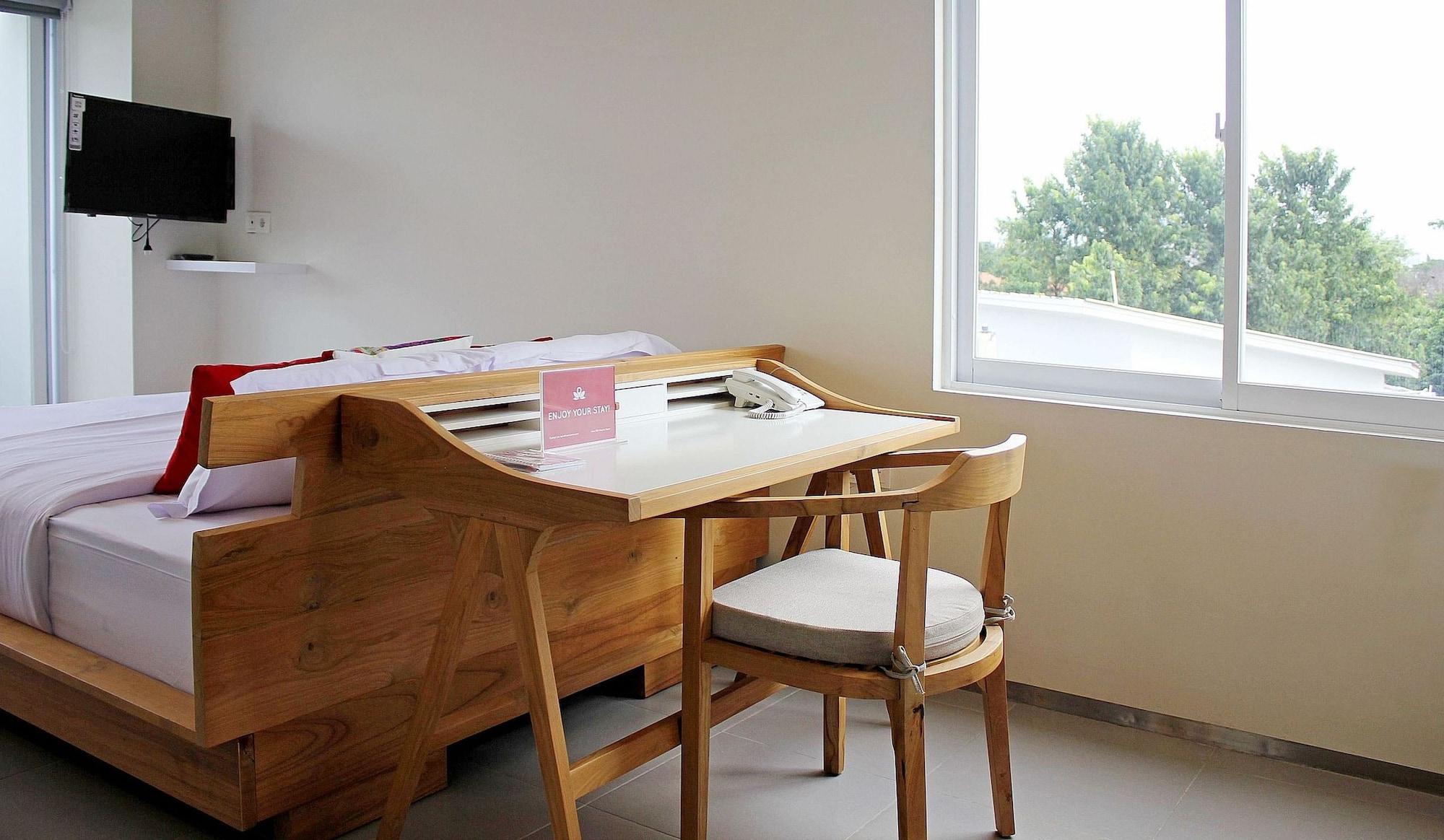 Zen Rooms Patra Kuningan Syariah Jakarta Ngoại thất bức ảnh
