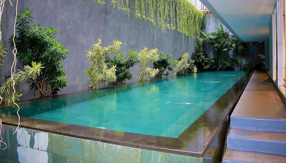 Zen Rooms Patra Kuningan Syariah Jakarta Ngoại thất bức ảnh