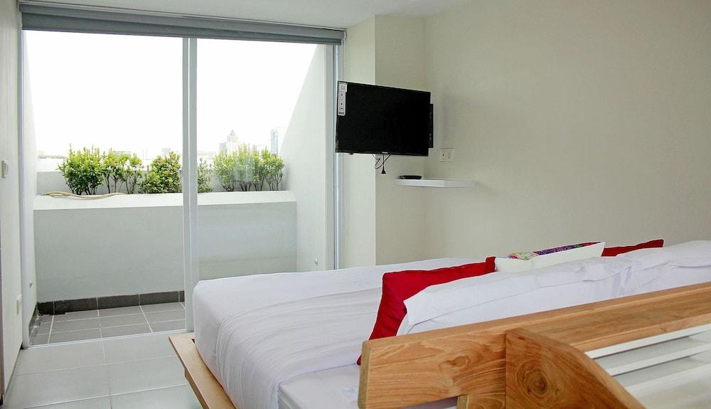 Zen Rooms Patra Kuningan Syariah Jakarta Ngoại thất bức ảnh