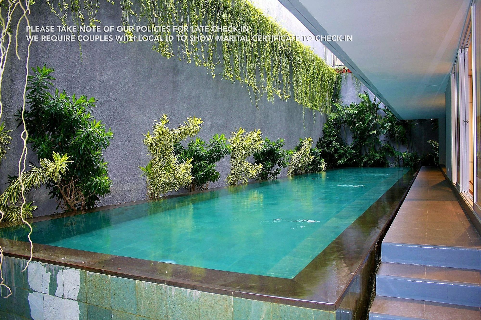 Zen Rooms Patra Kuningan Syariah Jakarta Ngoại thất bức ảnh